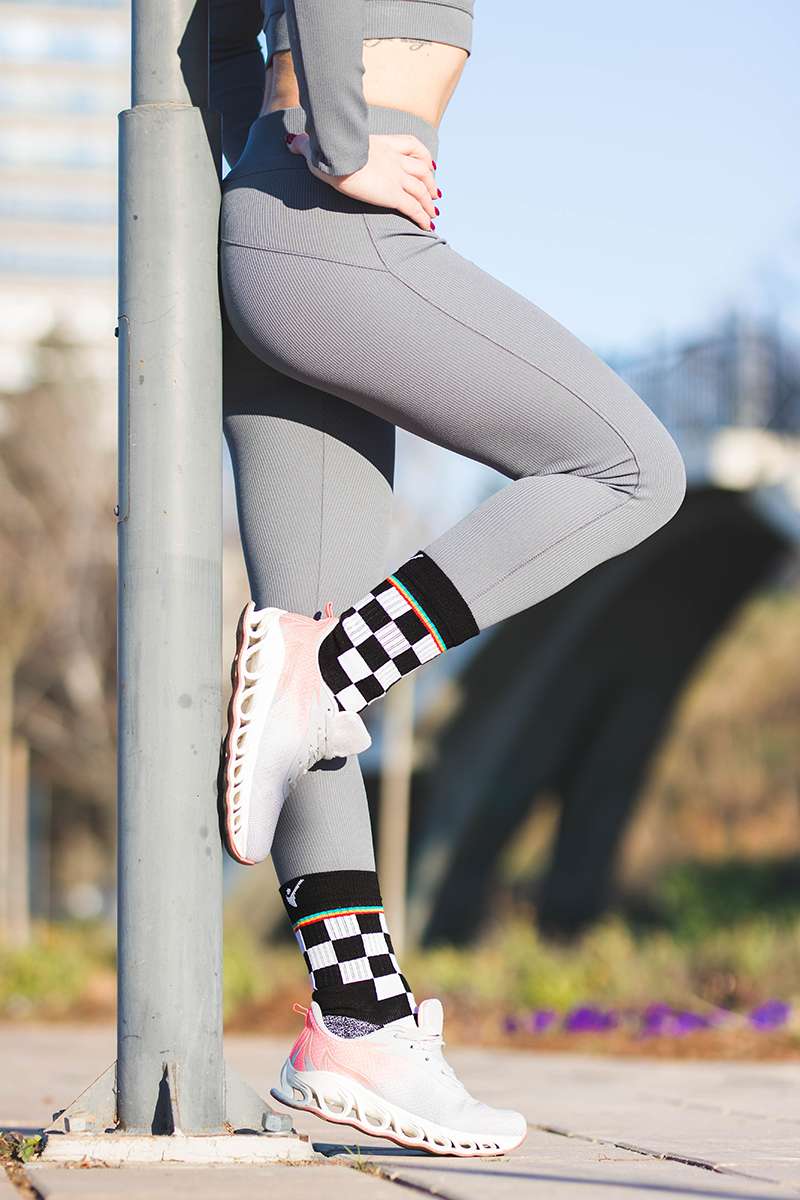 Active Lifestyle Termo Čarape Crno Bele Kocke